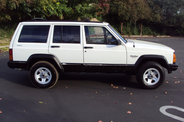 1996 Jeep Cherokee Base GLS LX