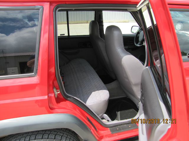 1998 Jeep Cherokee Base GLS LX