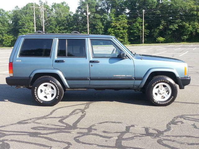 1999 Jeep Cherokee Base GLS LX