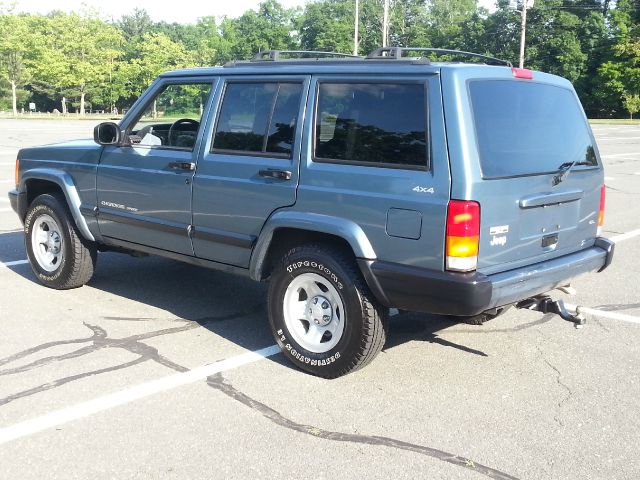 1999 Jeep Cherokee Base GLS LX