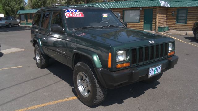 1999 Jeep Cherokee Base GLS LX