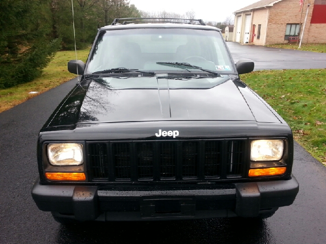 1999 Jeep Cherokee Base GLS LX