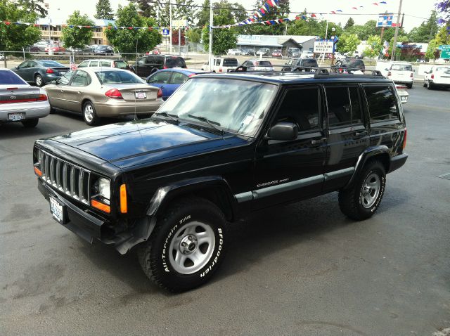 1999 Jeep Cherokee Base GLS LX