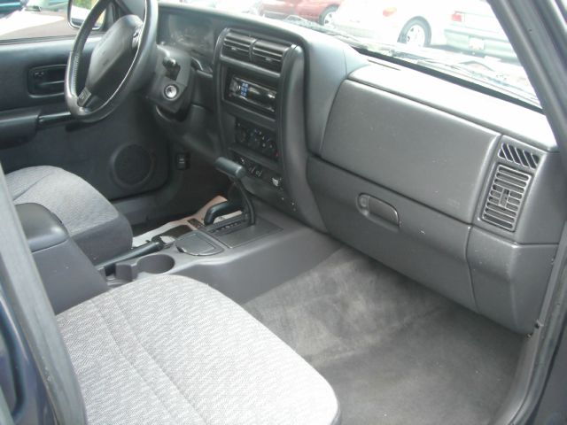 1999 Jeep Cherokee Base GLS LX