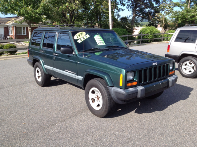 1999 Jeep Cherokee Base GLS LX