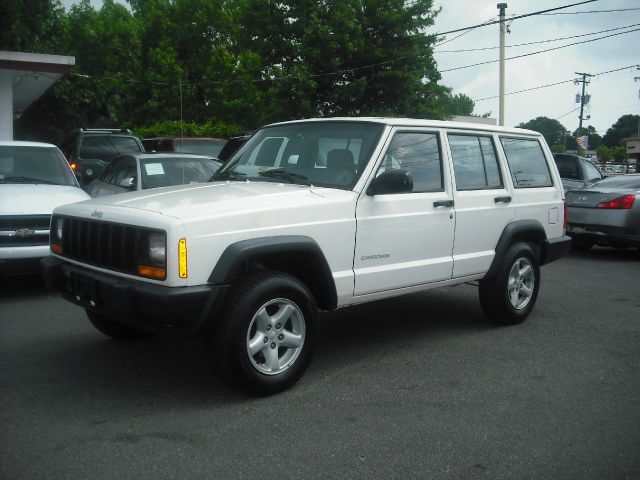 1999 Jeep Cherokee Work - Box Truck