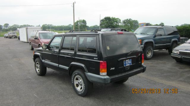 1999 Jeep Cherokee Base GLS LX