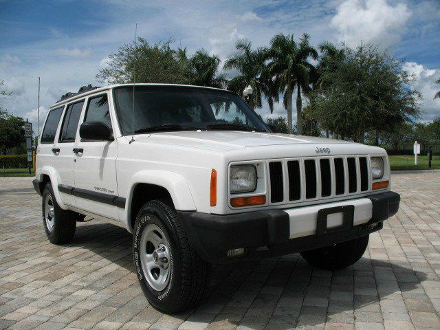 1999 Jeep Cherokee Base GLS LX