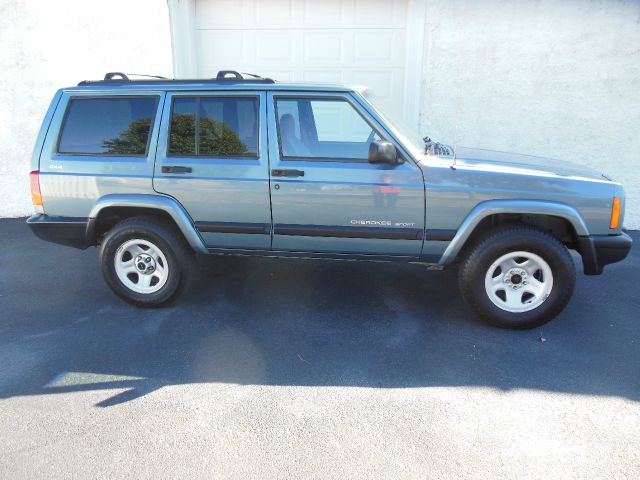 1999 Jeep Cherokee Base GLS LX