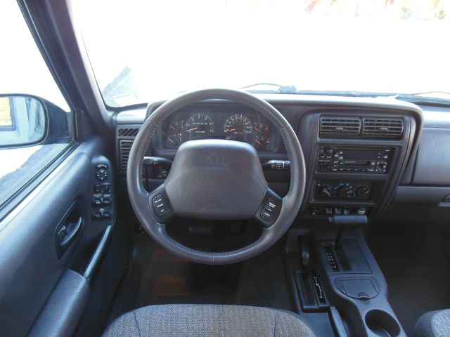 1999 Jeep Cherokee Base GLS LX