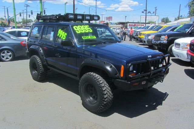 2000 Jeep Cherokee Base GLS LX