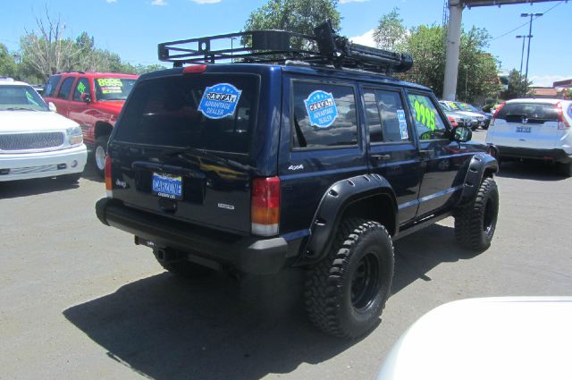 2000 Jeep Cherokee Base GLS LX