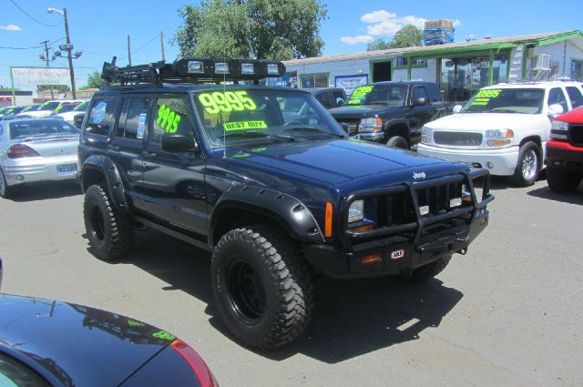 2000 Jeep Cherokee Base GLS LX