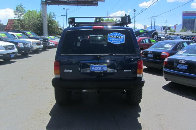 2000 Jeep Cherokee Base GLS LX