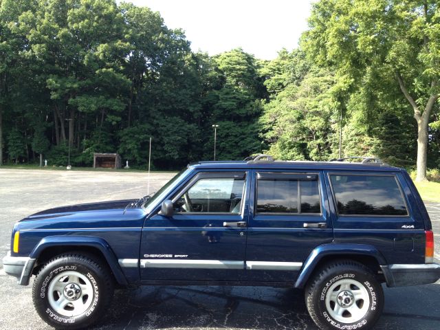 2000 Jeep Cherokee Base GLS LX