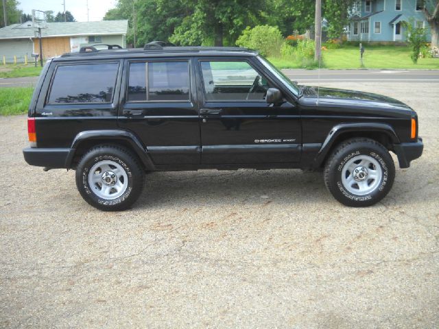 2000 Jeep Cherokee Base GLS LX