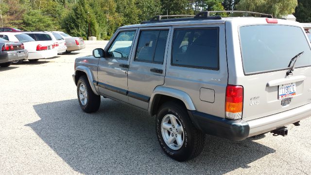 2000 Jeep Cherokee Base GLS LX