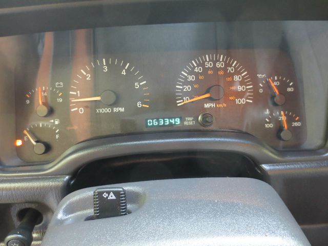 2000 Jeep Cherokee Base GLS LX