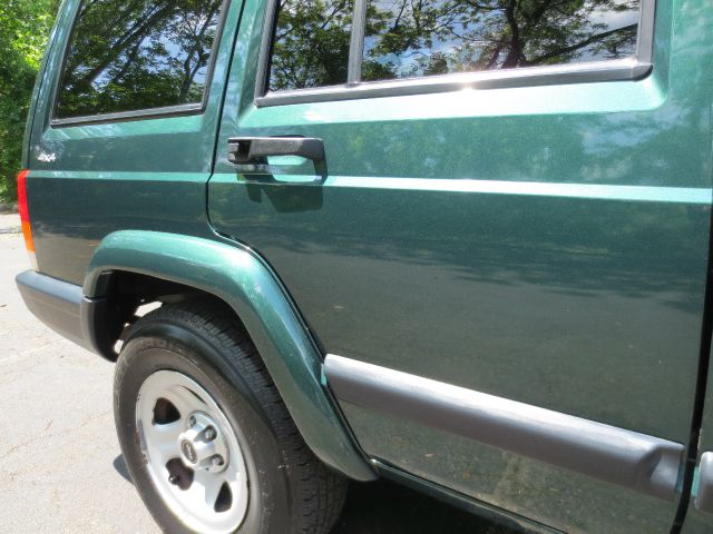 2000 Jeep Cherokee Base GLS LX