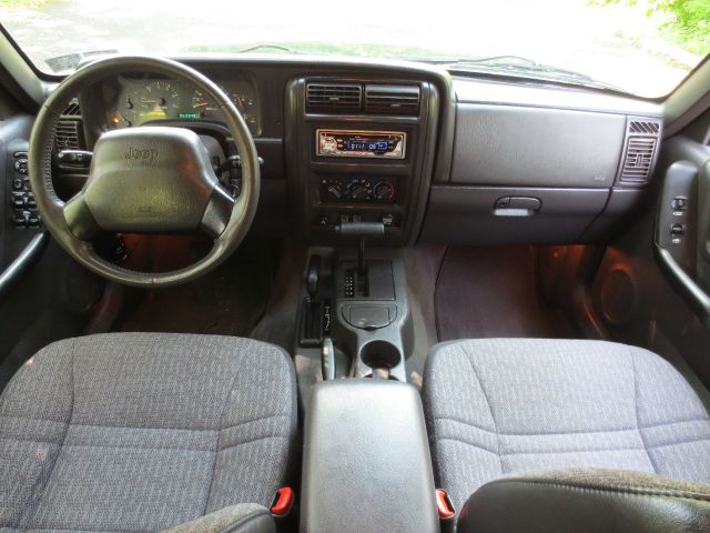 2000 Jeep Cherokee Base GLS LX