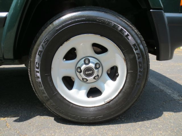 2000 Jeep Cherokee Base GLS LX