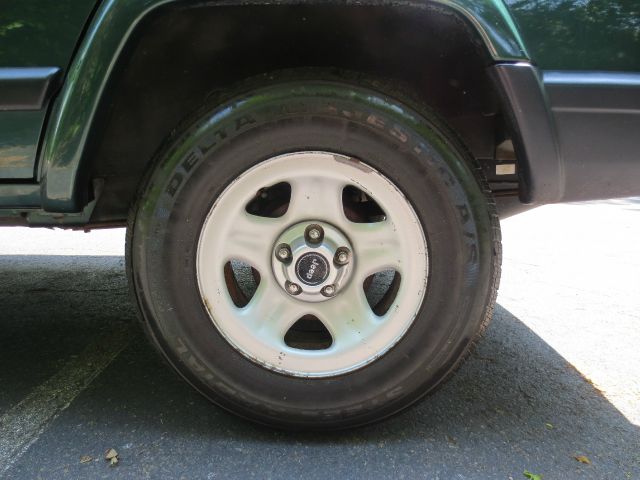 2000 Jeep Cherokee Base GLS LX