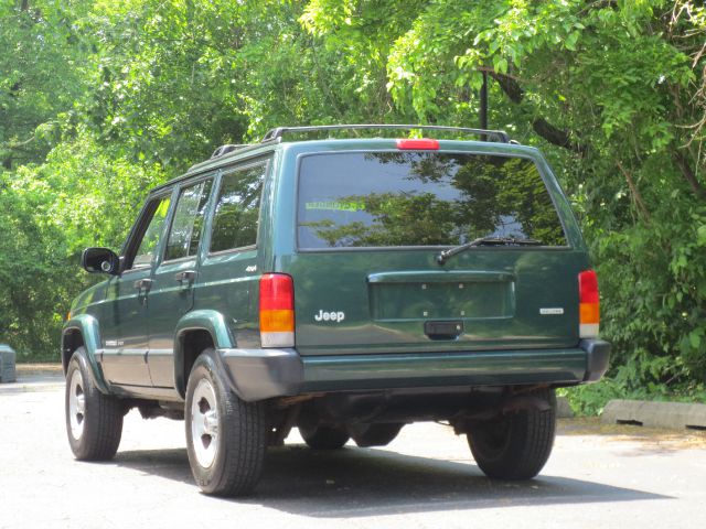 2000 Jeep Cherokee Base GLS LX