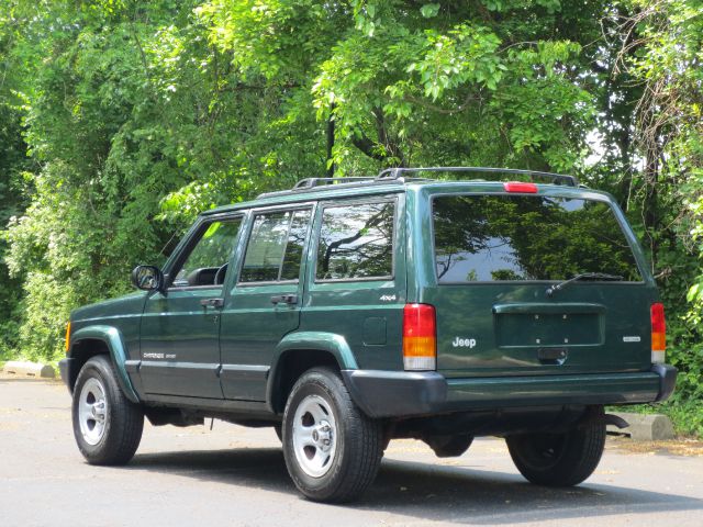 2000 Jeep Cherokee Base GLS LX