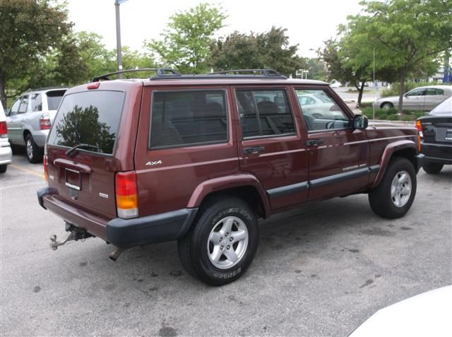 2000 Jeep Cherokee Base GLS LX