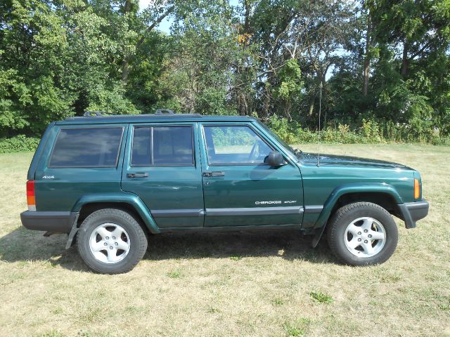 2000 Jeep Cherokee Base GLS LX