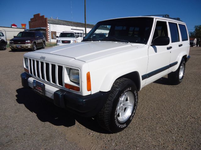 2000 Jeep Cherokee Base GLS LX