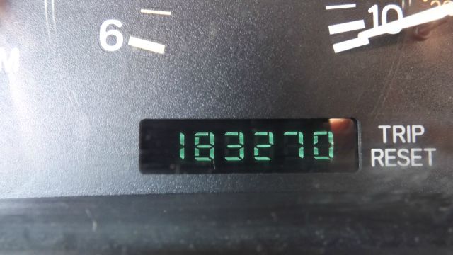 2000 Jeep Cherokee Base GLS LX