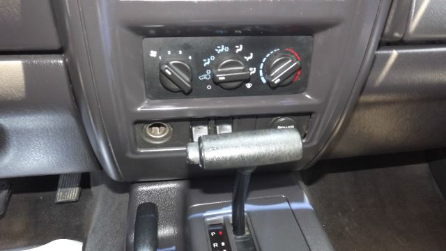 2000 Jeep Cherokee Base GLS LX