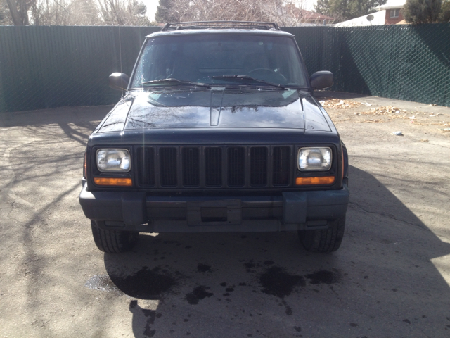 2000 Jeep Cherokee Base GLS LX