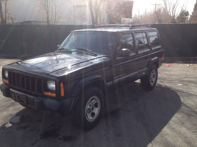 2000 Jeep Cherokee Base GLS LX