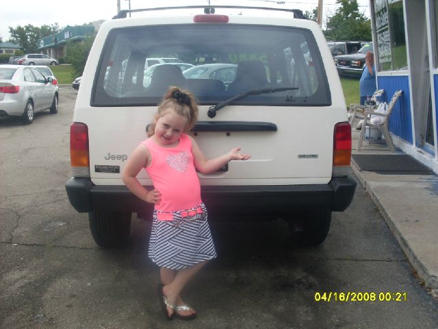 2000 Jeep Cherokee Work - Box Truck