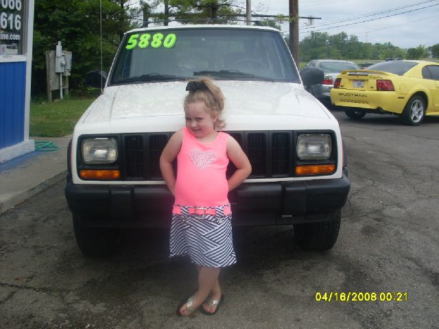 2000 Jeep Cherokee Work - Box Truck