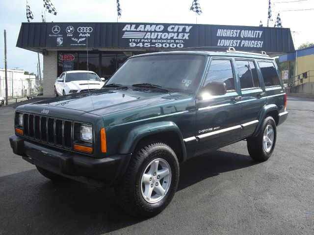 2000 Jeep Cherokee Base GLS LX