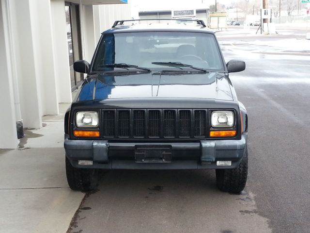 2000 Jeep Cherokee Base GLS LX