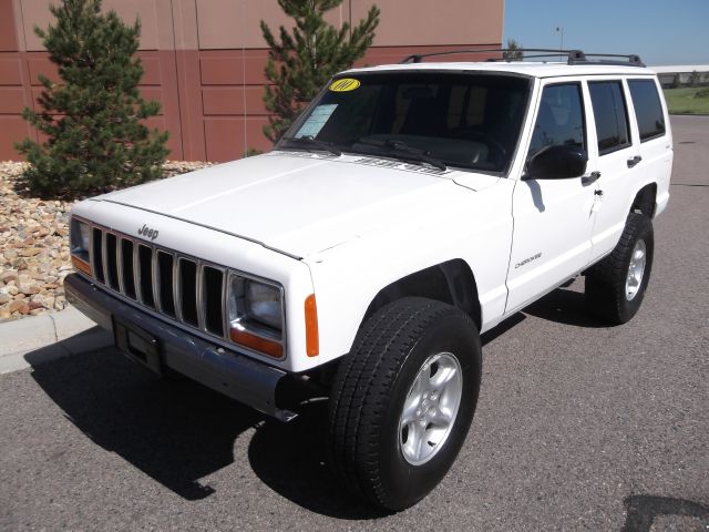 2000 Jeep Cherokee Base GLS LX