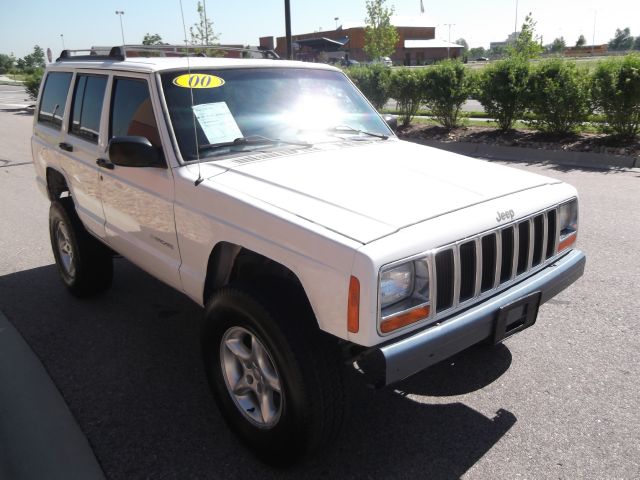 2000 Jeep Cherokee Base GLS LX