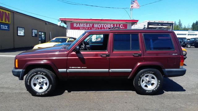 2000 Jeep Cherokee Base GLS LX