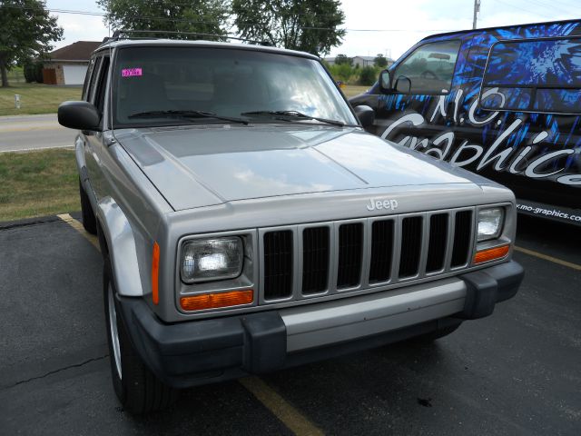 2000 Jeep Cherokee Base GLS LX