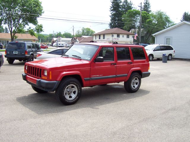 2000 Jeep Cherokee Base GLS LX