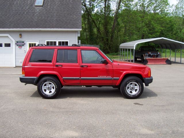 2000 Jeep Cherokee Base GLS LX