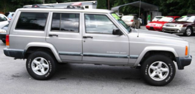 2000 Jeep Cherokee Unknown