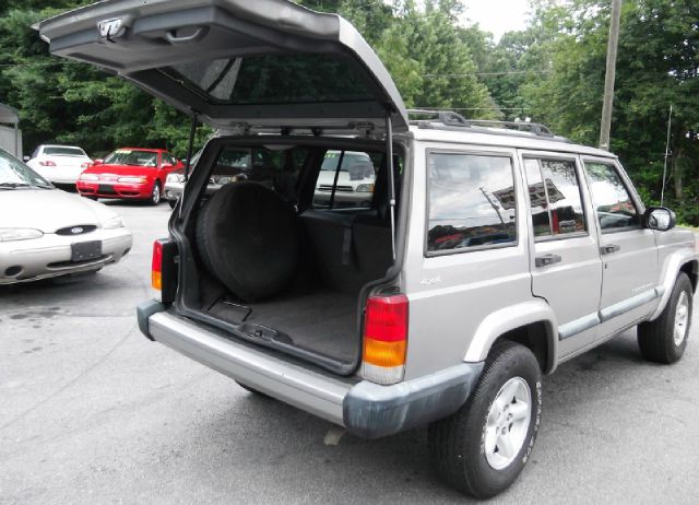 2000 Jeep Cherokee Unknown