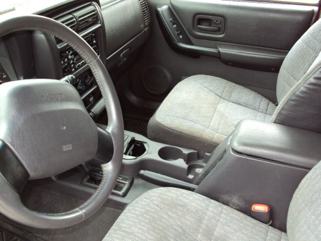 2000 Jeep Cherokee Base GLS LX