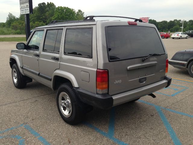 2000 Jeep Cherokee Base GLS LX