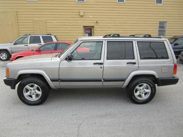 2000 Jeep Cherokee Base GLS LX